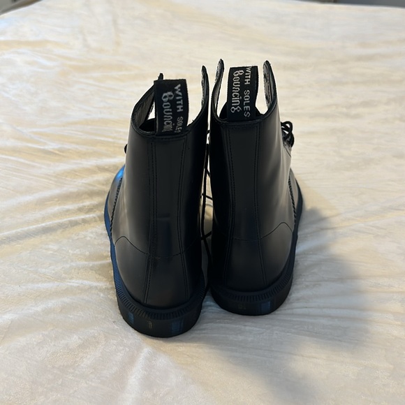 Brand new dr martens size 8 - Picture 4 of 5